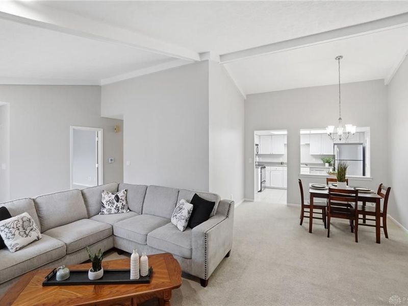 1320 Glastonbury Lane, Washington Township, OH 45459 Photo 14