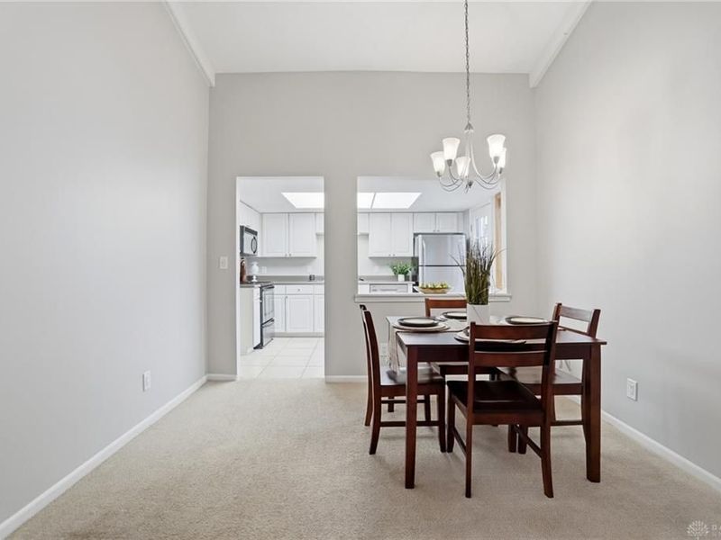 1320 Glastonbury Lane, Washington Township, OH 45459 Photo 15