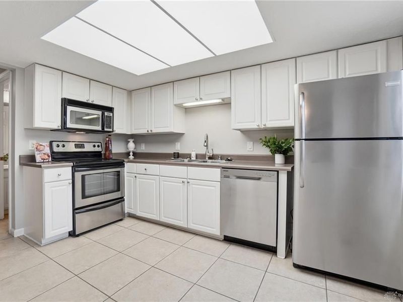 1320 Glastonbury Lane, Washington Township, OH 45459 Photo 20