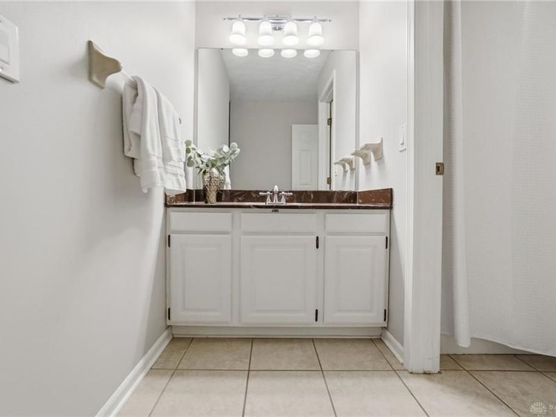 1320 Glastonbury Lane, Washington Township, OH 45459 Photo 32