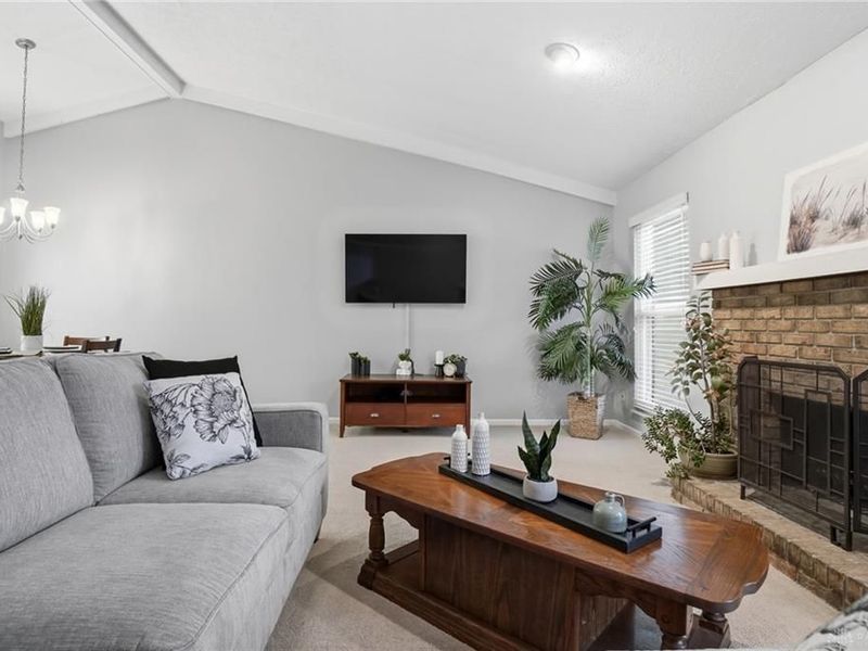 1320 Glastonbury Lane, Washington Township, OH 45459 Photo 5