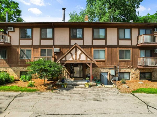 2564 Branch Street, Unit 12, Middleton, WI 53562