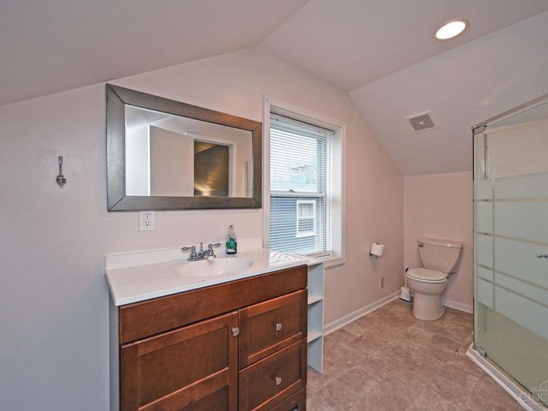 4442 Homelawn Avenue, Cincinnati, OH 45211 Photo 26