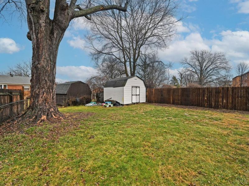 4442 Homelawn Avenue, Cincinnati, OH 45211 Photo 37