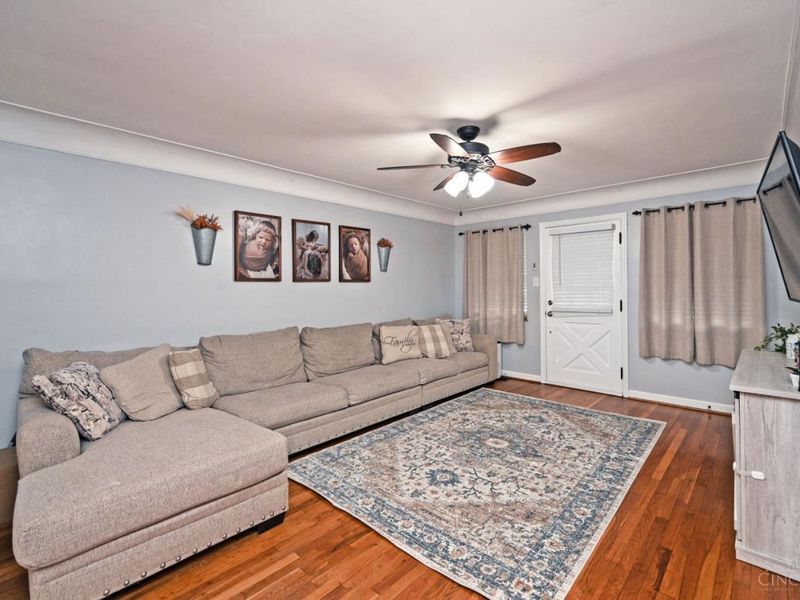 4442 Homelawn Avenue, Cincinnati, OH 45211 Photo 7