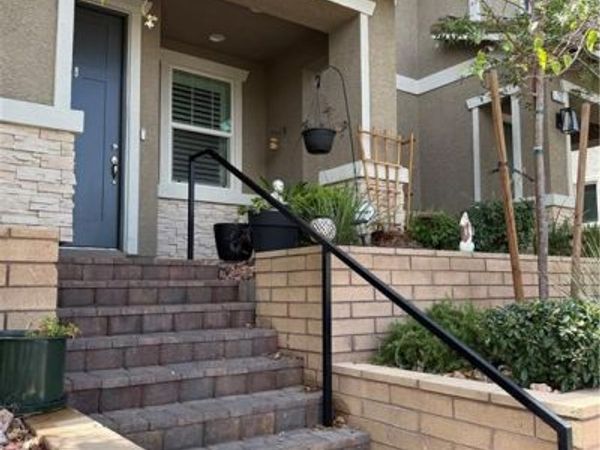 714 N Water Street , Henderson, NV 89015