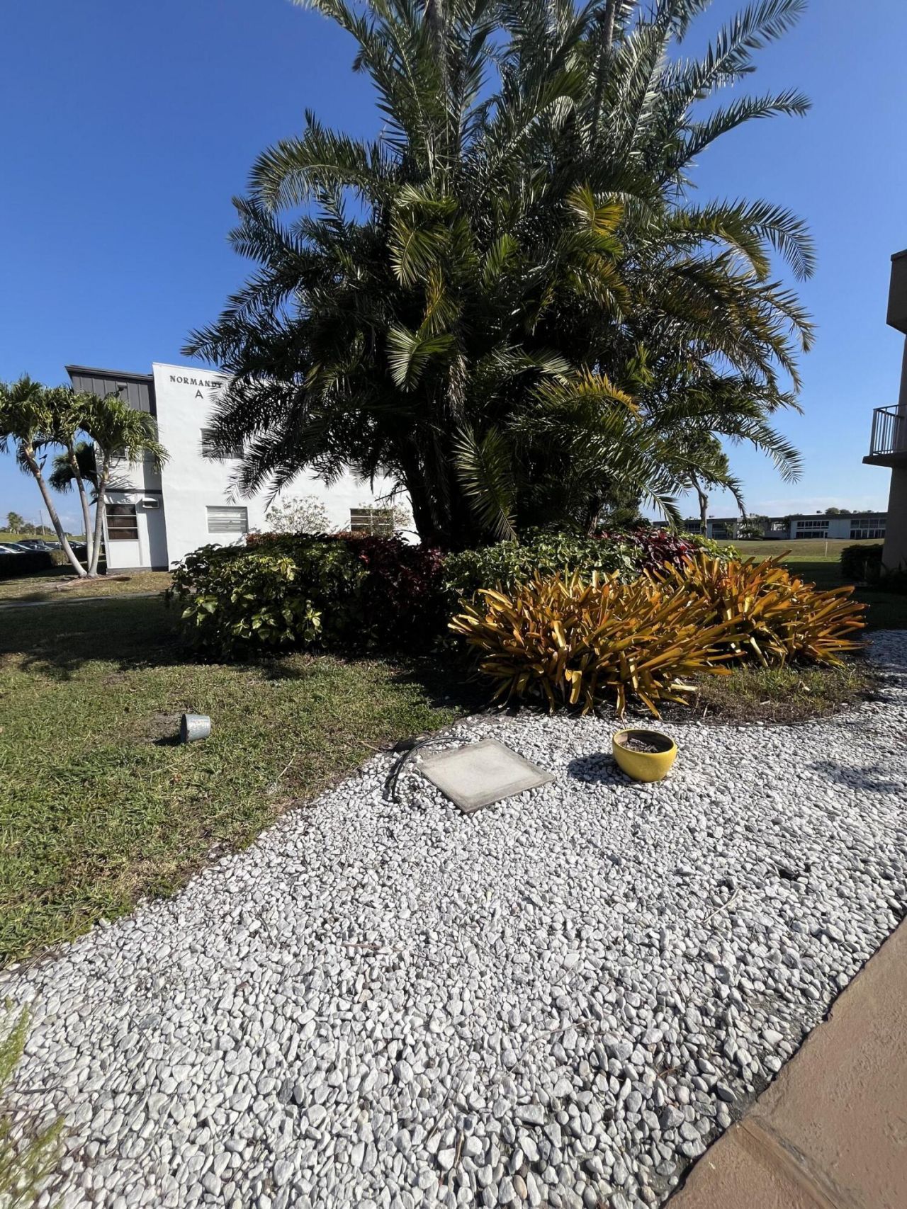 2 Flanders A, Delray Beach, FL 33484 Photo