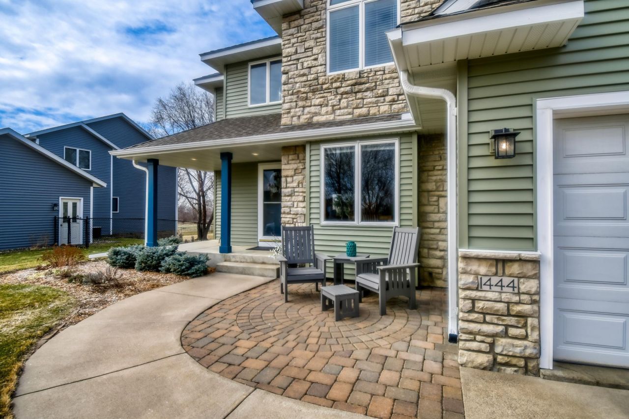 1444 O'connell Drive, Hastings, MN 55033 Main Photo