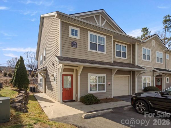 123 Foxden Drive, Unit 201, Fletcher, NC 28732