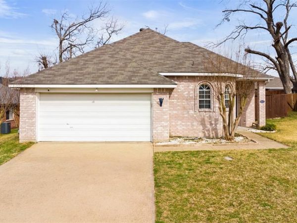 8305 Liberty Lane, Rowlett, TX 75089