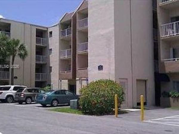 7745 SW 86th St , Unit D-315, Miami, FL 33143