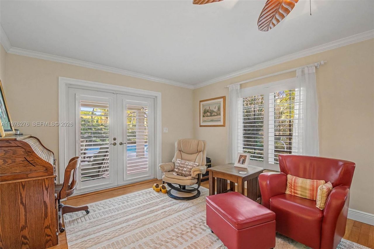 15401 SW 81 Av , Palmetto Bay, FL 33157 Photo