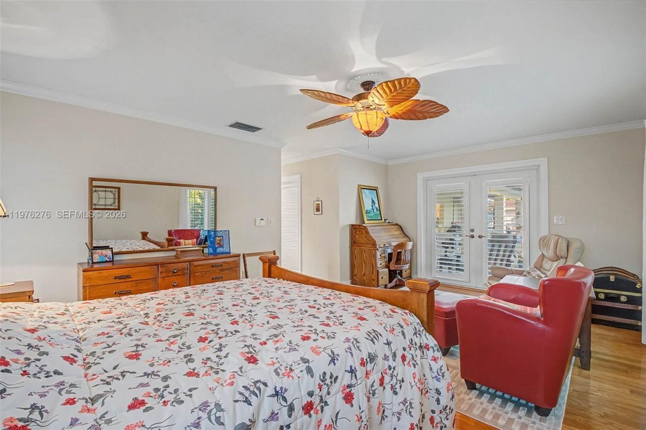 15401 SW 81 Av , Palmetto Bay, FL 33157 Photo