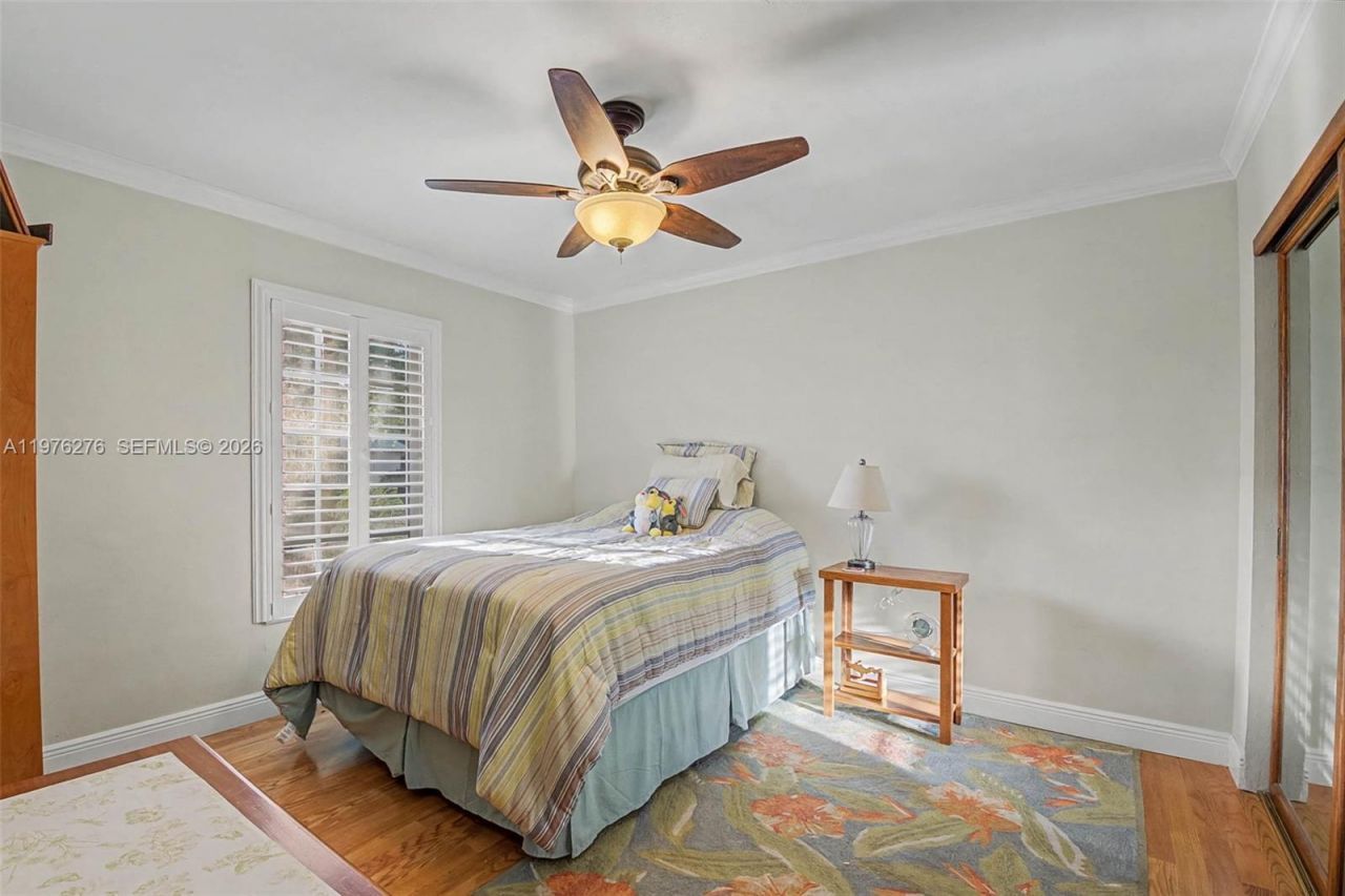 15401 SW 81 Av , Palmetto Bay, FL 33157 Photo