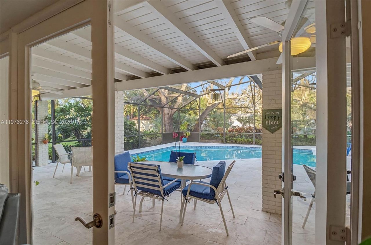 15401 SW 81 Av , Palmetto Bay, FL 33157 Photo