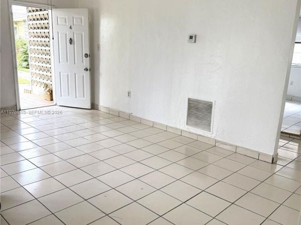1788 SW 7th St , Unit 4, Miami, FL 33135