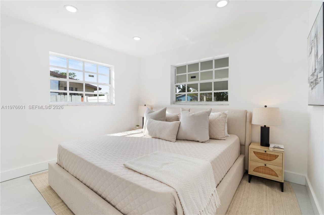 1360 SW 6th Ter, Deerfield Beach, FL 33441 Photo