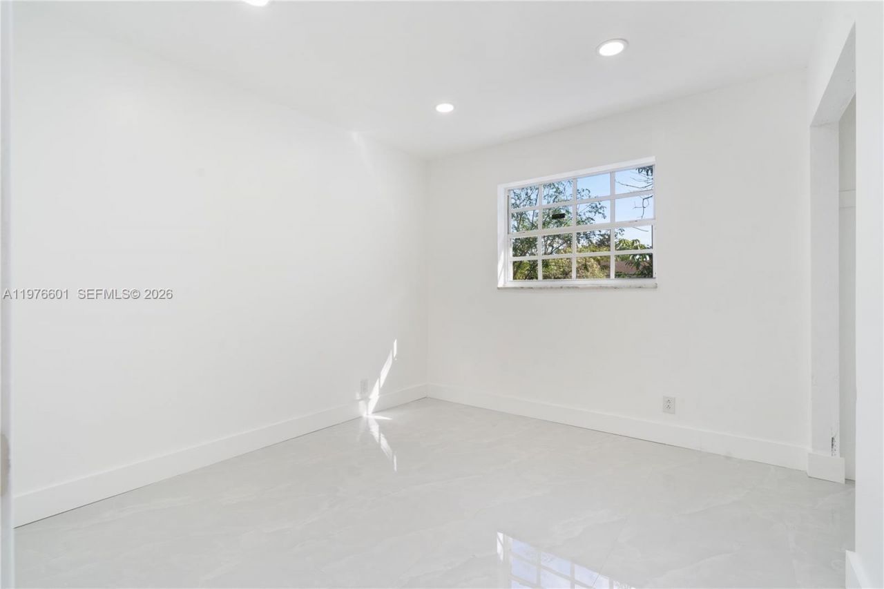 1360 SW 6th Ter, Deerfield Beach, FL 33441 Photo