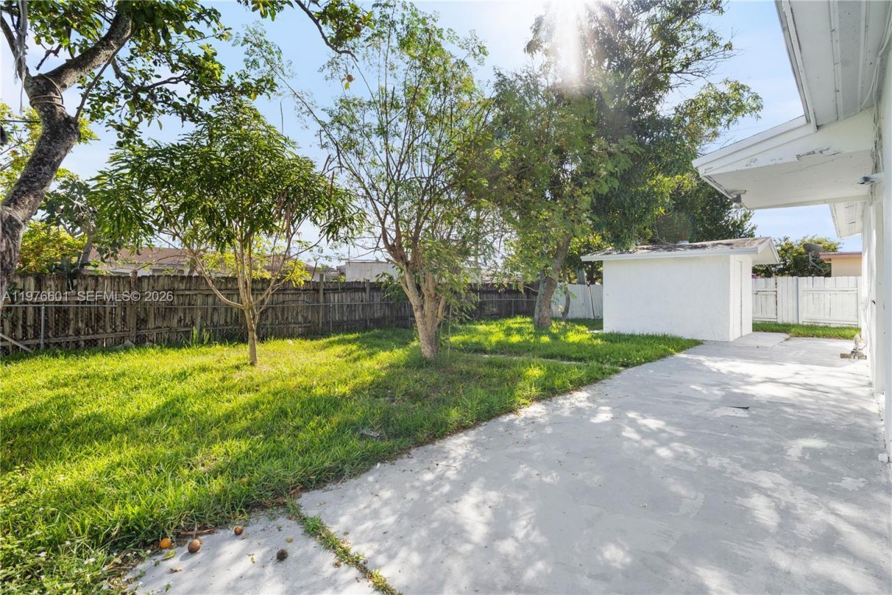 1360 SW 6th Ter, Deerfield Beach, FL 33441 Photo