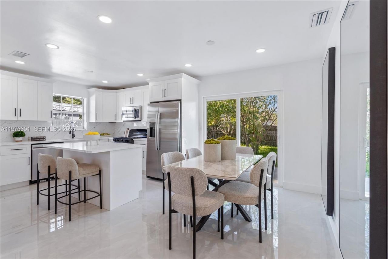 1360 SW 6th Ter, Deerfield Beach, FL 33441 Photo