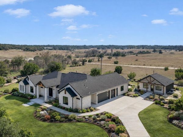 138 Cloudwood Ranch RD, Briggs, TX 78608