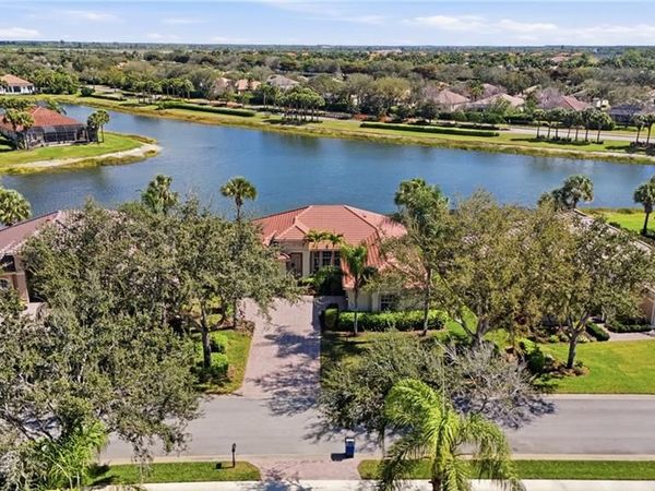 10320 Wishing Stone CT , BONITA SPRINGS, FL 34135