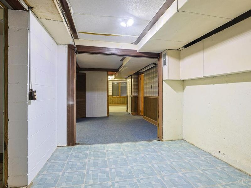 8877 Wuest Road, Colerain Township, OH 45251 Photo 35