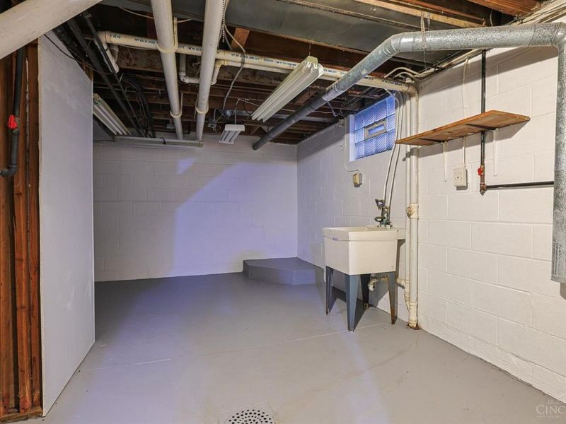 8877 Wuest Road, Colerain Township, OH 45251 Photo 39