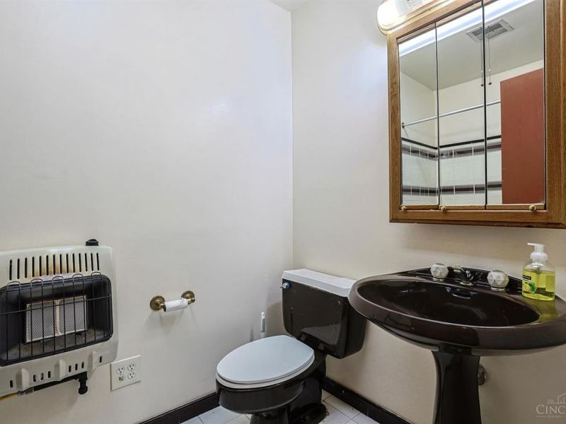 8877 Wuest Road, Colerain Township, OH 45251 Photo 41