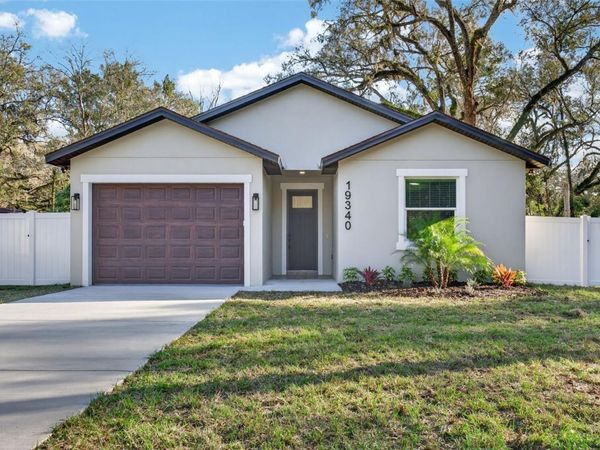 19340 CENTER STREET , BROOKSVILLE, FL 34601