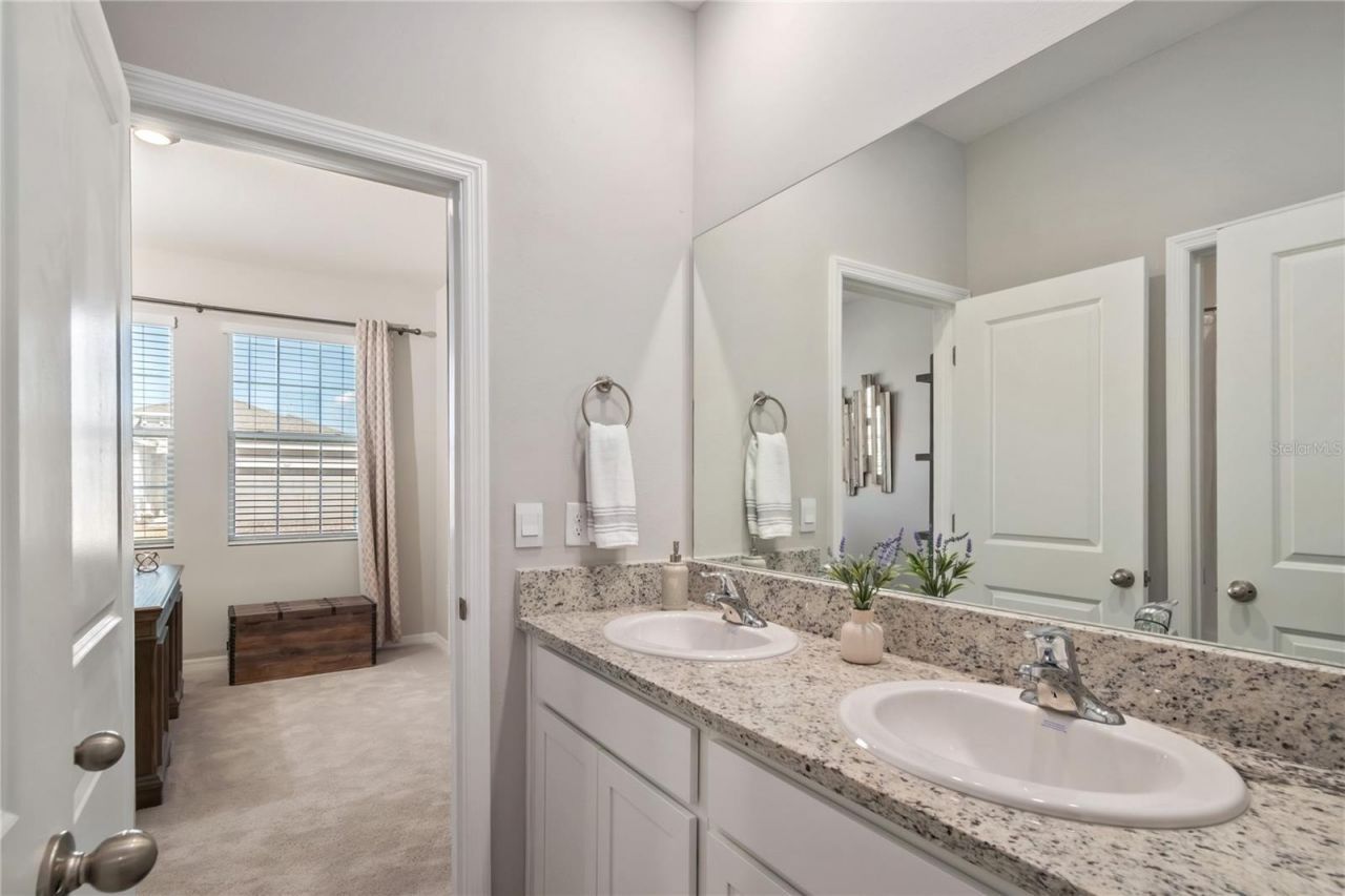 5220 NW 46th Lane Road, Ocala, FL 34482 Photo