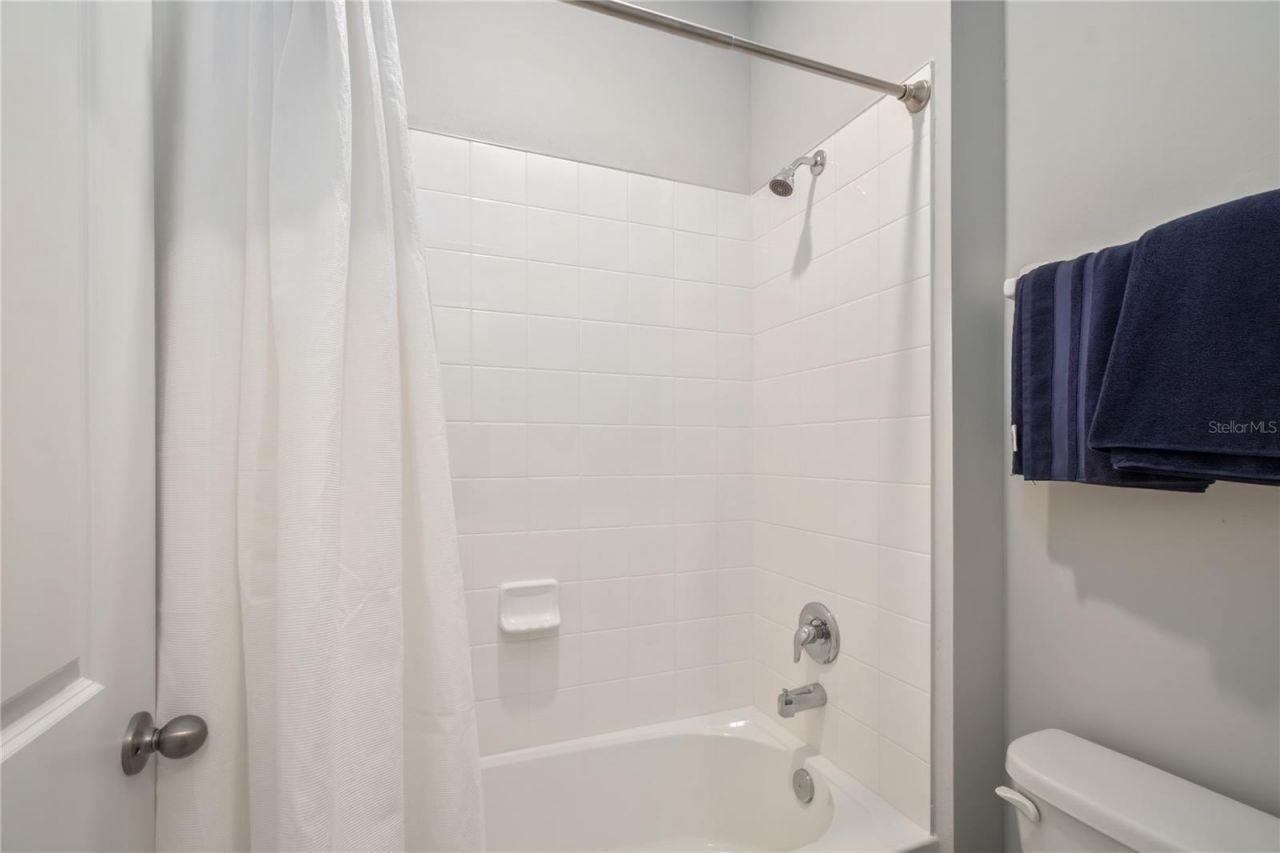 5220 NW 46th Lane Road, Ocala, FL 34482 Photo