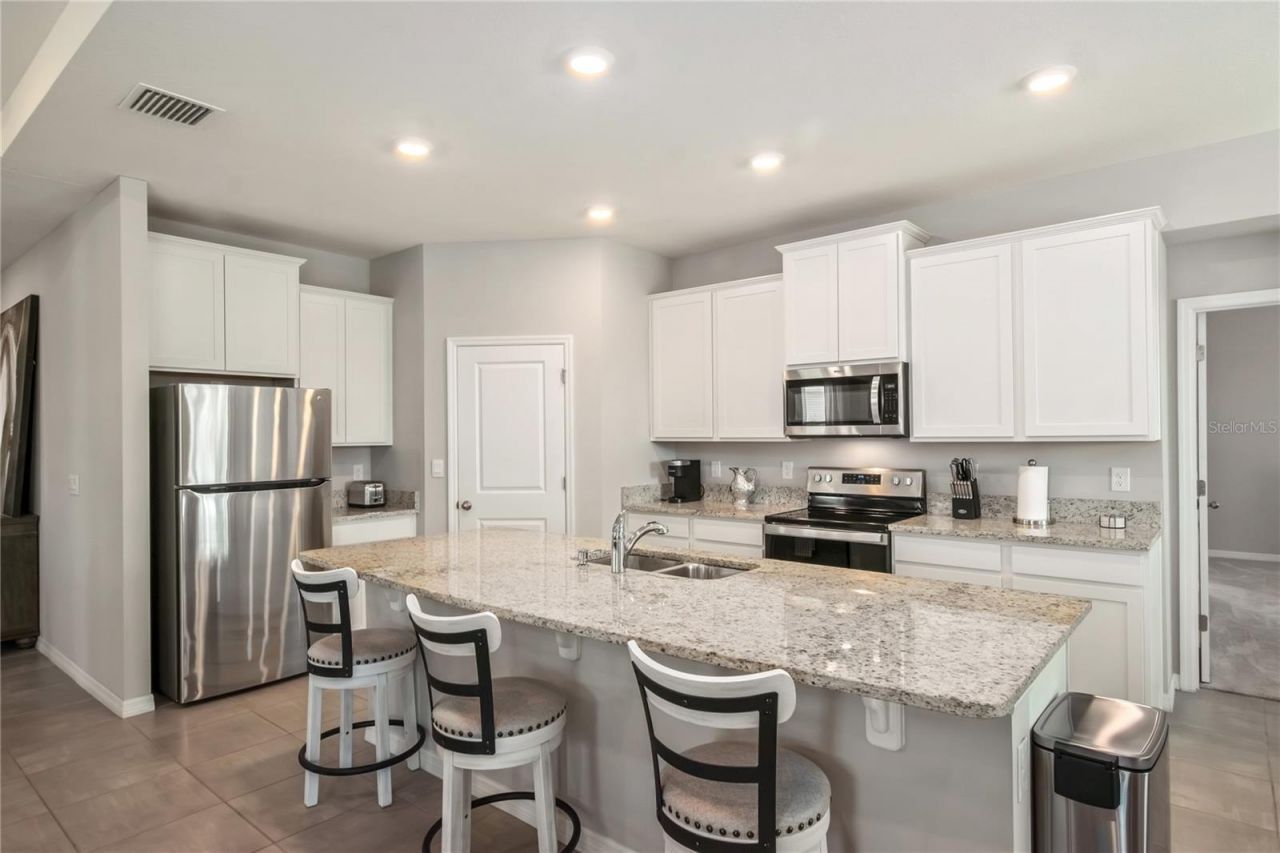 5220 NW 46th Lane Road, Ocala, FL 34482 Photo
