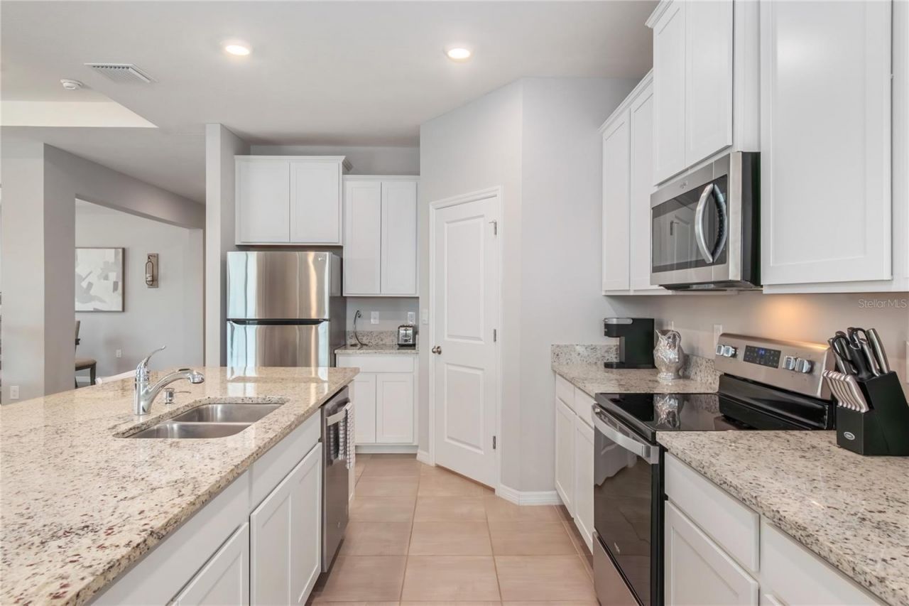 5220 NW 46th Lane Road, Ocala, FL 34482 Photo