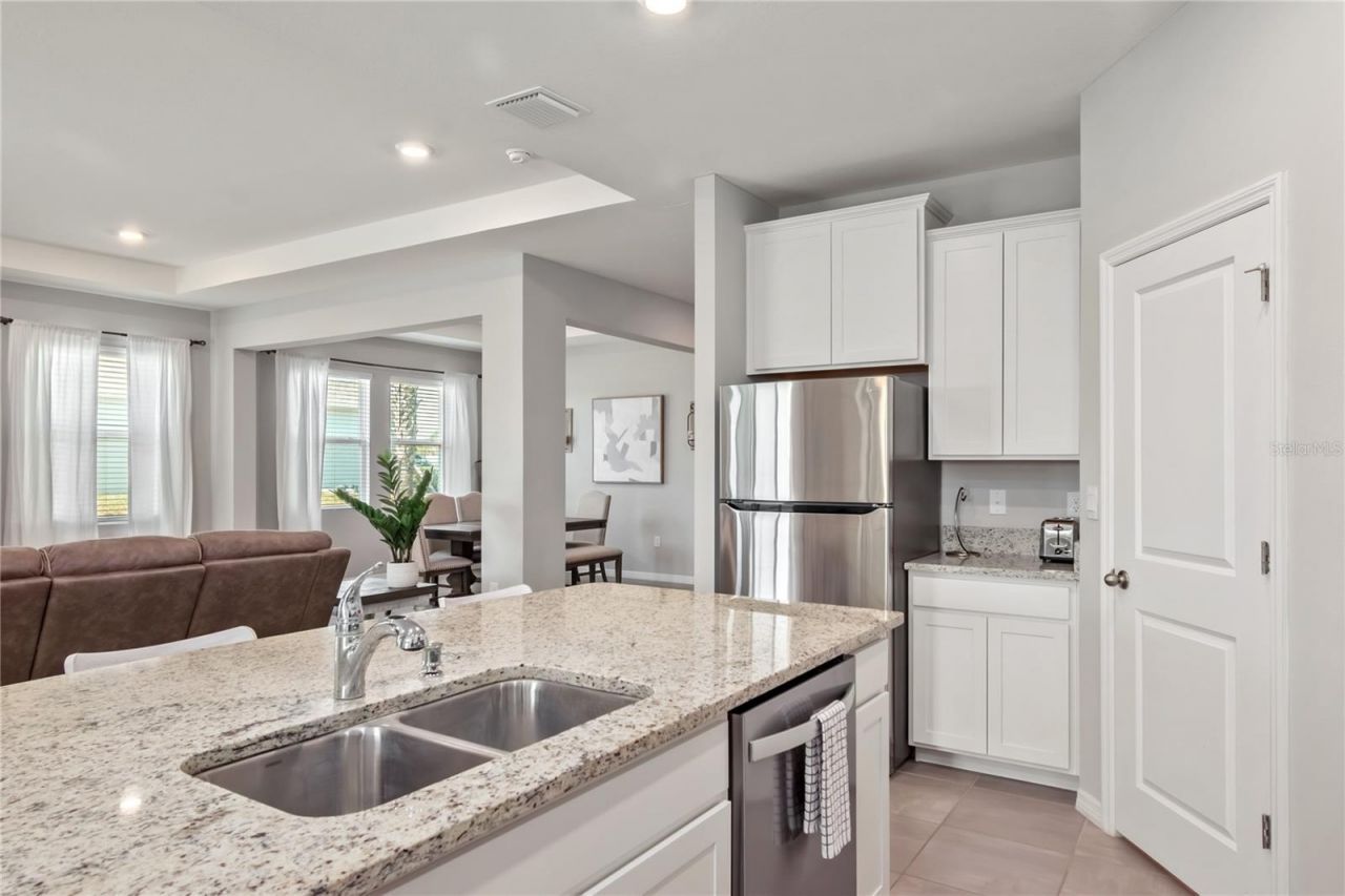 5220 NW 46th Lane Road, Ocala, FL 34482 Photo