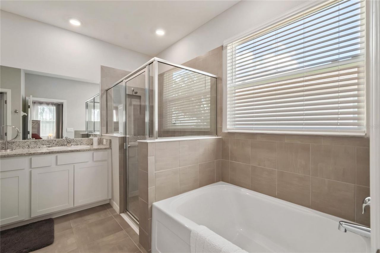 5220 NW 46th Lane Road, Ocala, FL 34482 Photo