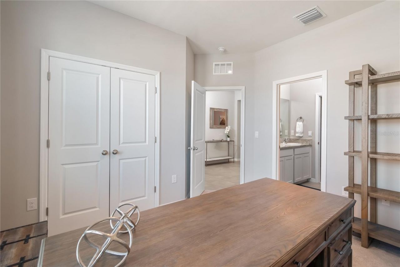 5220 NW 46th Lane Road, Ocala, FL 34482 Photo