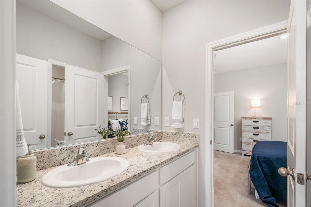 5220 NW 46th Lane Road, Ocala, FL 34482 Photo