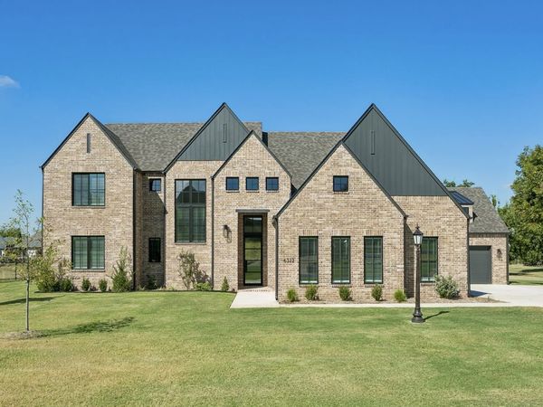 6322 N Wildwood Lane, Owasso, OK 74055