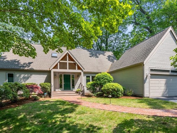 16 Livermore Lane, Weston, MA 02493