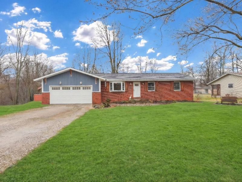 237 Riva Ridge Road SW, Pataskala, OH 43062 Photo 3