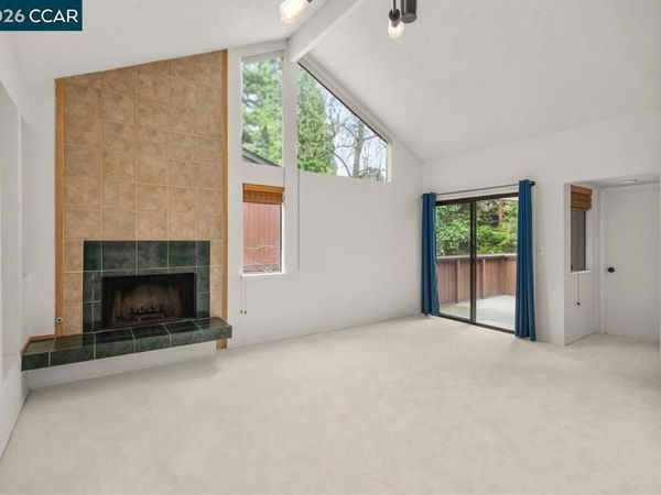 8131 8131 Camelback Pl, Pleasant Hill, CA 94523