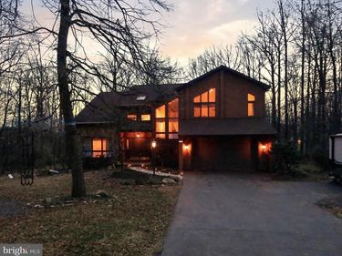 20 HIGHLAND DRIVE, FLEETWOOD, PA 19522