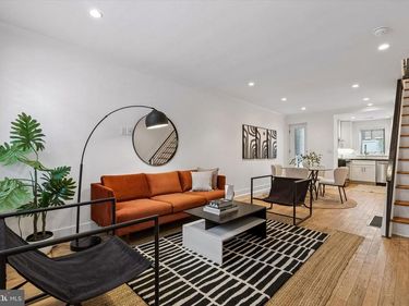 313 MERCY STREET, PHILADELPHIA, PA 19148