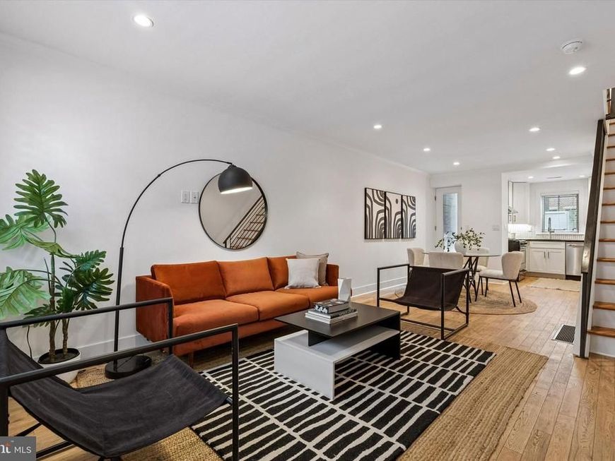 313 Mercy Street, Philadelphia, PA 19148 Main Photo