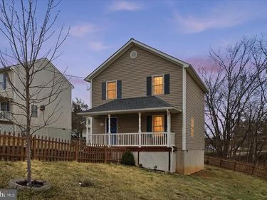 322 ALSBERRY STREET, STRASBURG, VA 22657