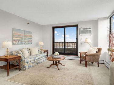 7600 Golden Valley Road, Unit 709, Golden Valley, MN 55427