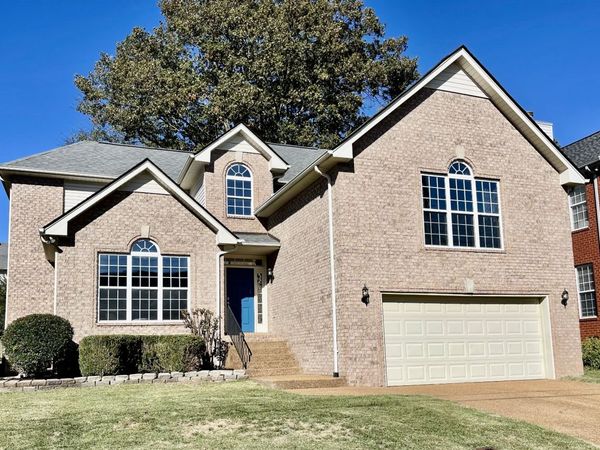 6724 Sunnywood Dr , Nashville, TN 37211