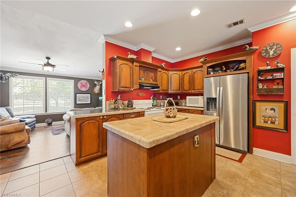 2032 Ortona Locks Rd , Moore Haven, FL 33471 Photo