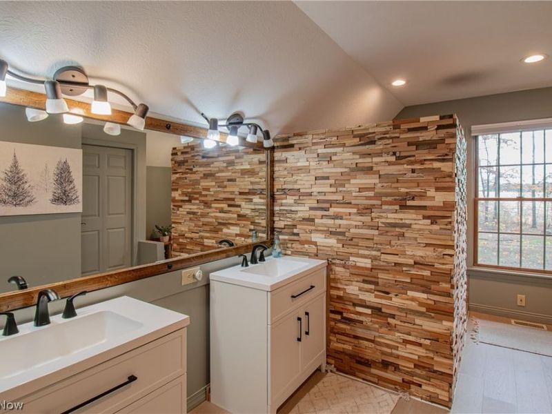 700 Stillwater Drive, Deerfield, OH 44411 Photo 20